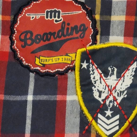 Boy's Airwalk short-sleeved button down - Picture 3 of 7